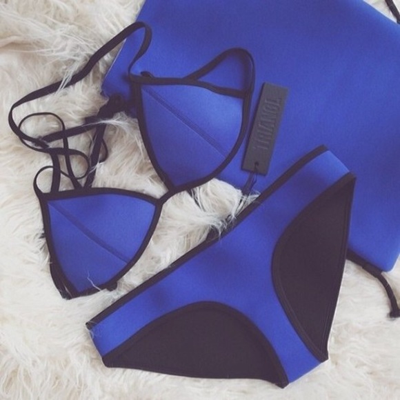 BLUE TRIANGL SWIMWEAR BIKINI - SMALL - Picture 1 of 4